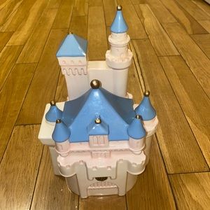 Vintage Disney Direct Cinderella’s Castle Ceramic Cookie Jar. Pre-owned/used.